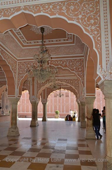 07 City-Palace,_Jaipur_DSC5208_b_H600
